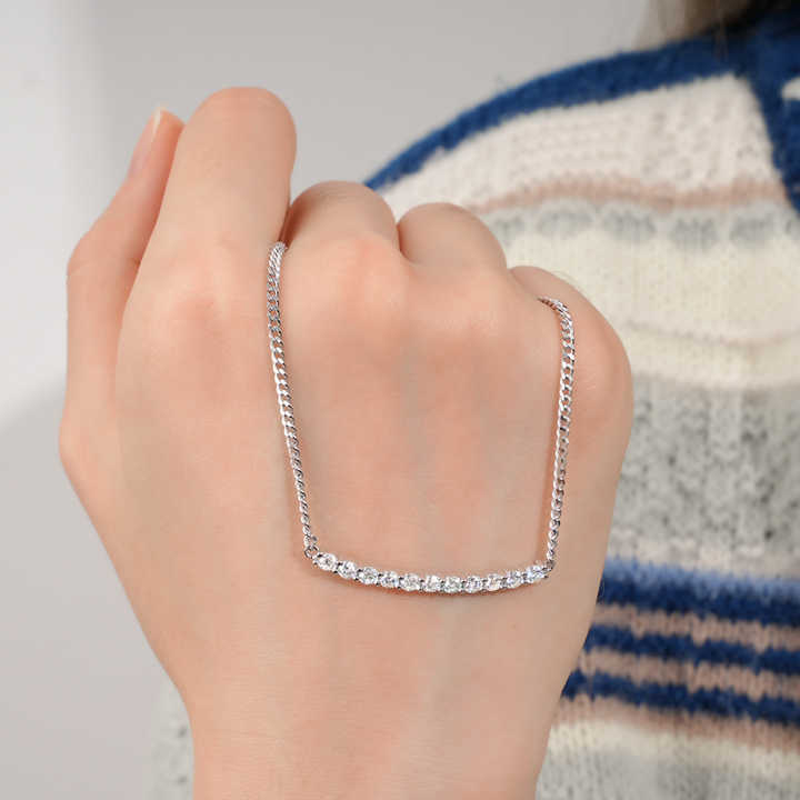18K Gold Plated Moissanite Curved Bar Necklace – 11 Stones, 0.1ct Each