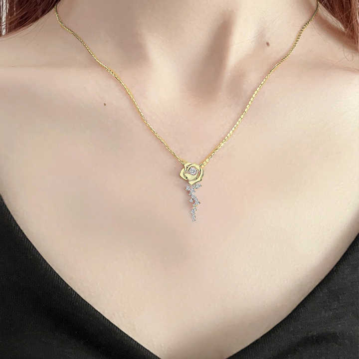 Moissanite Rose Pendant Necklace with 3.5mm Round Brilliant-Cut Stone
