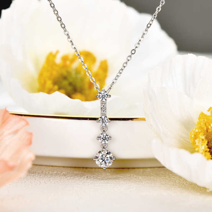 Moissanite Drop Pendant Necklace with 5mm D Color VVS1 Round Brilliant-Cut Stone