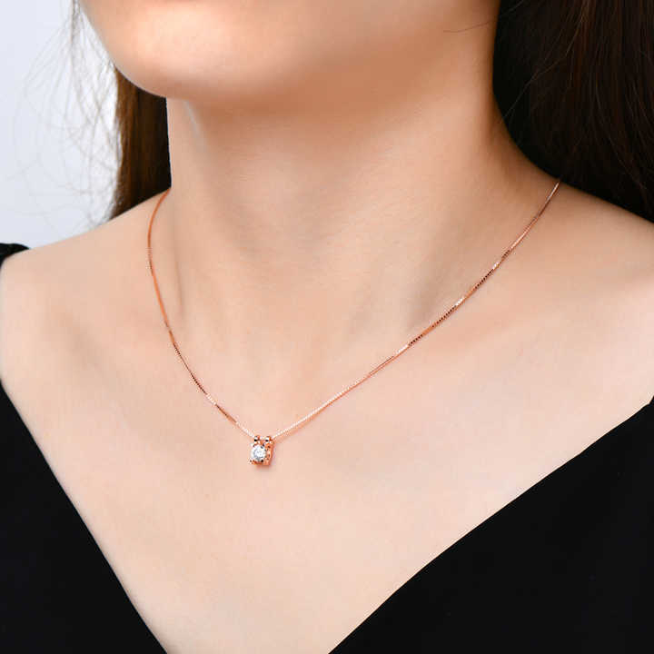 Moissanite Pendant Necklace with 0.5 Carat Round Brilliant-Cut Stone