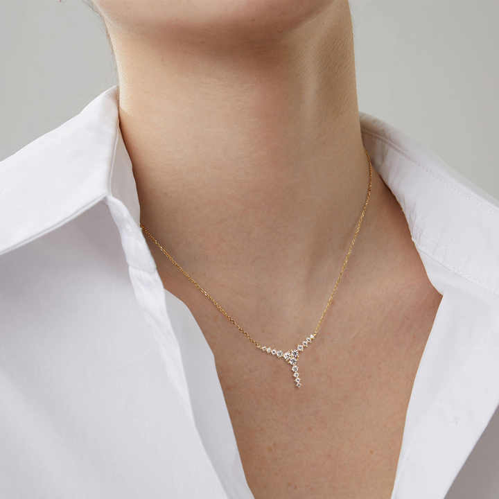 Luxury Moissanite Y-Shaped Pendant Necklace – Sparkling Design