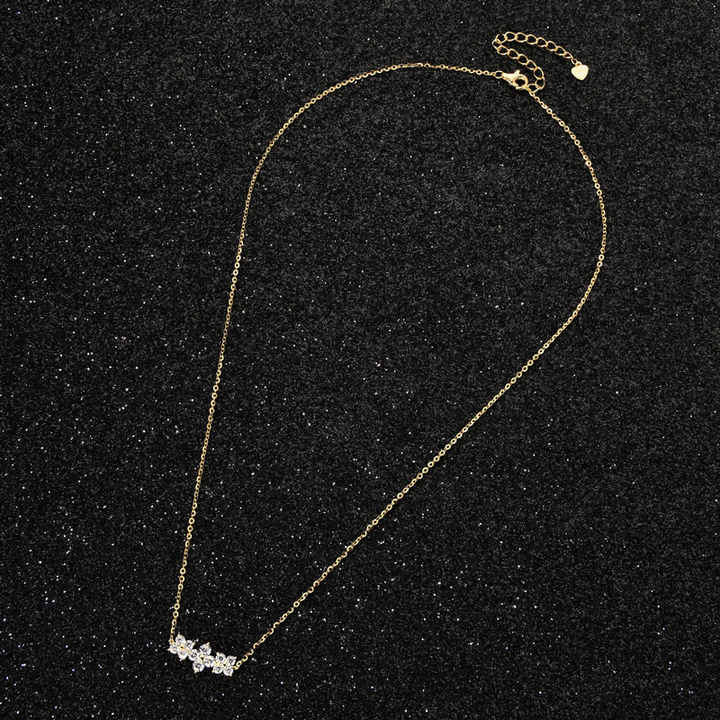 Four-Leaf Clover Moissanite Pendant Necklace – 3mm & 2.5mm Round VVS Moissanite, GRA Certified