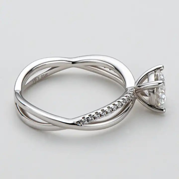 Elegant 1 Carat Moissanite Solitaire Ring - Classic Six-Prong Design