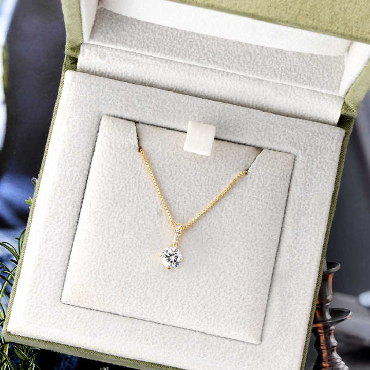 2ct Round "D" Color Moissanite Moissanite Pendant Necklace