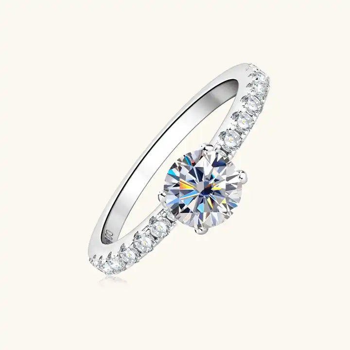 0.8 ct Moissanite Round Ring - Luxury Jewelry