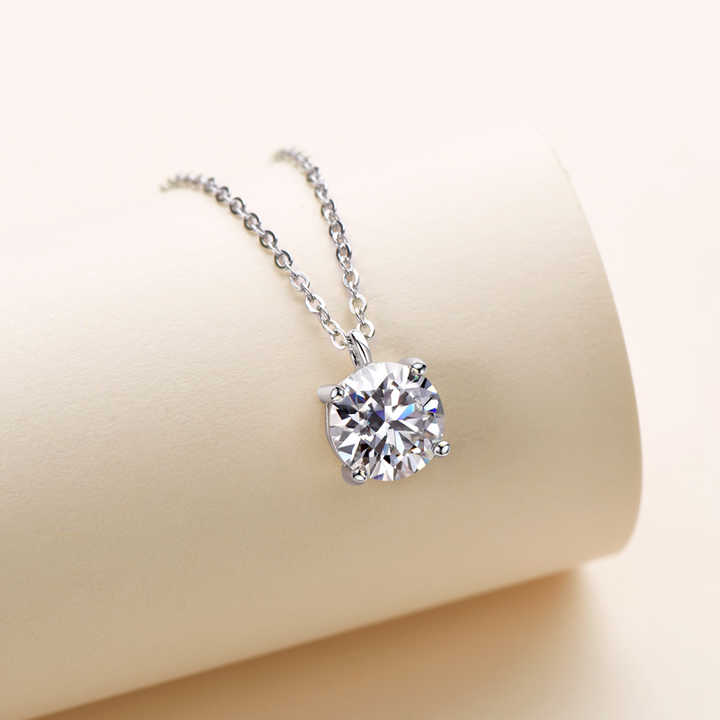 Moissanite Pendant Necklace with 8mm D Color VVS1 Stone