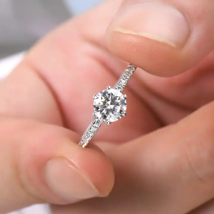 GRA-Certified 1CT Moissanite Engagement Ring - 6.5mm Solitaire