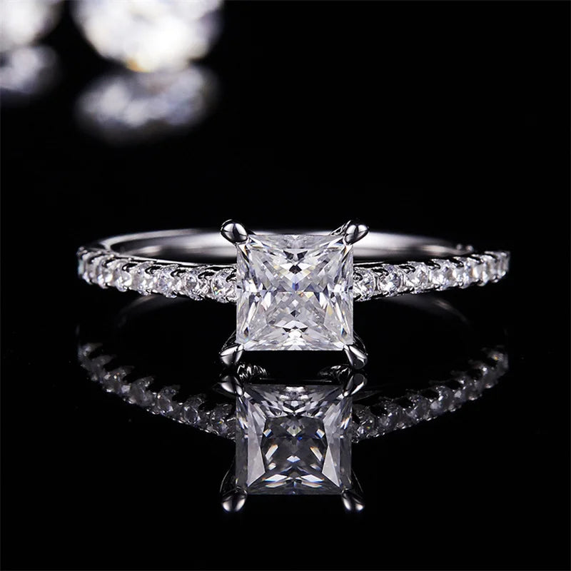 1ct Moissanite Engagement Ring - Round Cut, Brilliant & Eco-Friendly