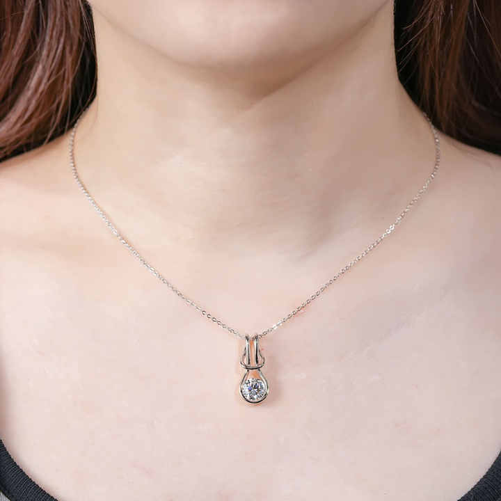 Moissanite Knot Pendant Necklace – 2.0 Carat Round Cut