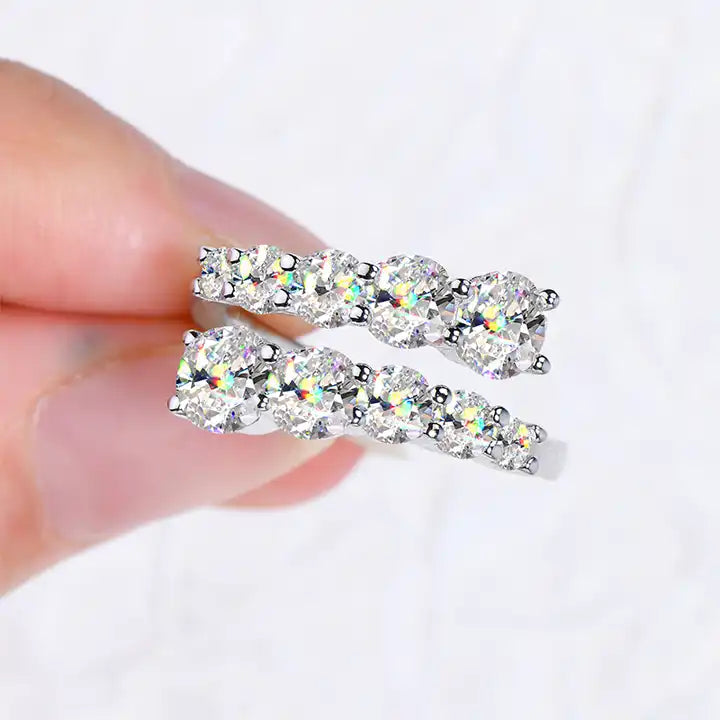 5.5mm Moissanite Twist Shank Engagement Ring - Luxury Design