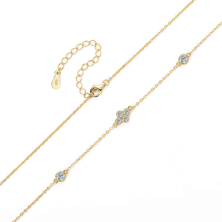 Four-Leaf Clover Moissanite Choker Necklace – 2024 Trendy Design