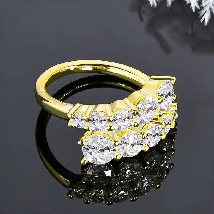 5.5mm Moissanite Twist Shank Engagement Ring - Luxury Design