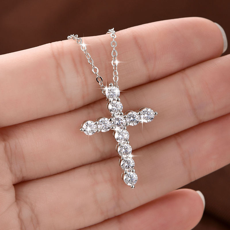 Elegant VVS Moissanite Cross Necklace