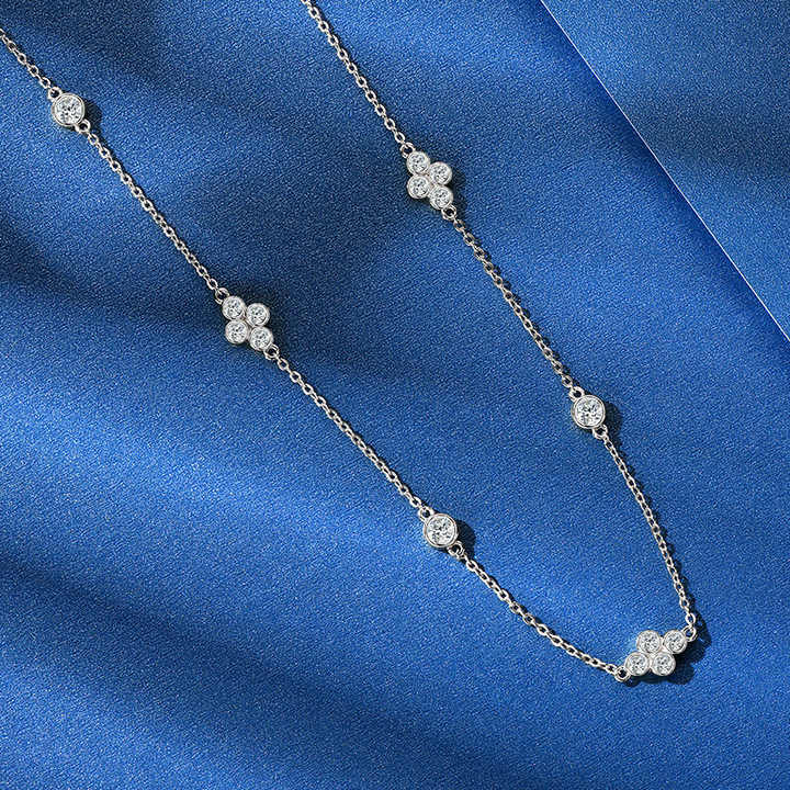 Four-Leaf Clover Moissanite Choker Necklace – 2024 Trendy Design