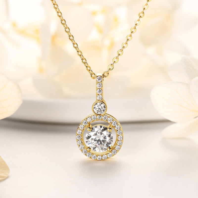 Round Luxury D Color Moissanite Pendant Necklace